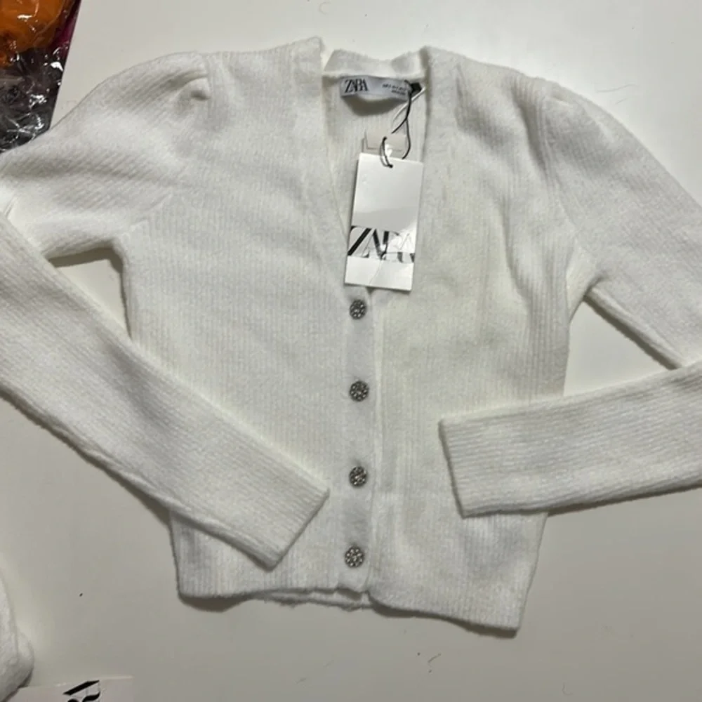 ZARA Jewel button knit cardigan 9598 197 - Picture 16 of 16